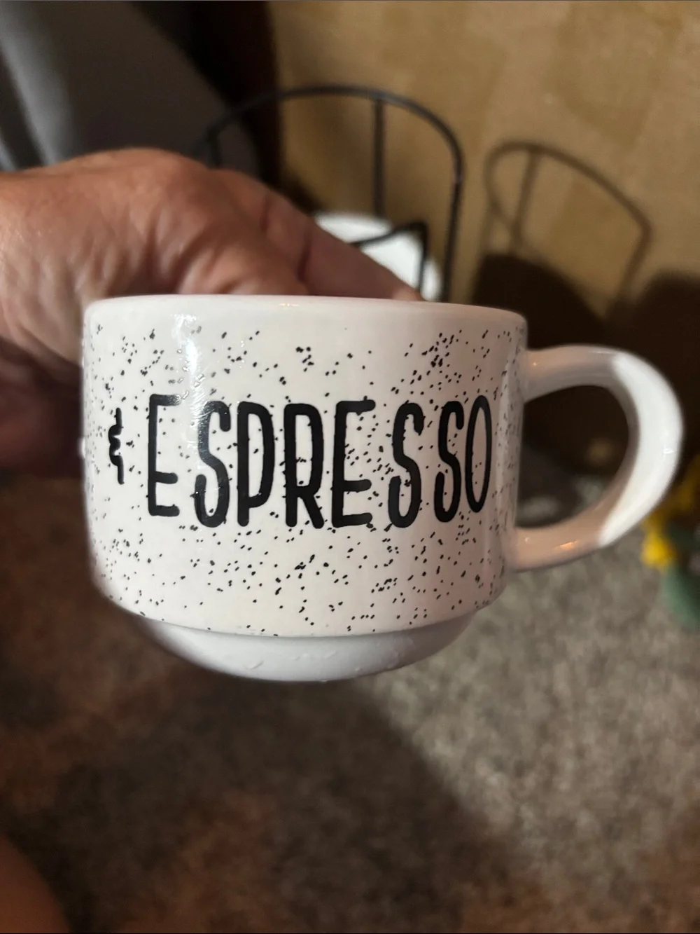 Set of 4 White Ceramic Espresso Mugs with Black Metal Holder